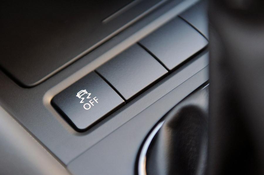 Volkswagen Golf R 2012 года  (фото 9 из 106)